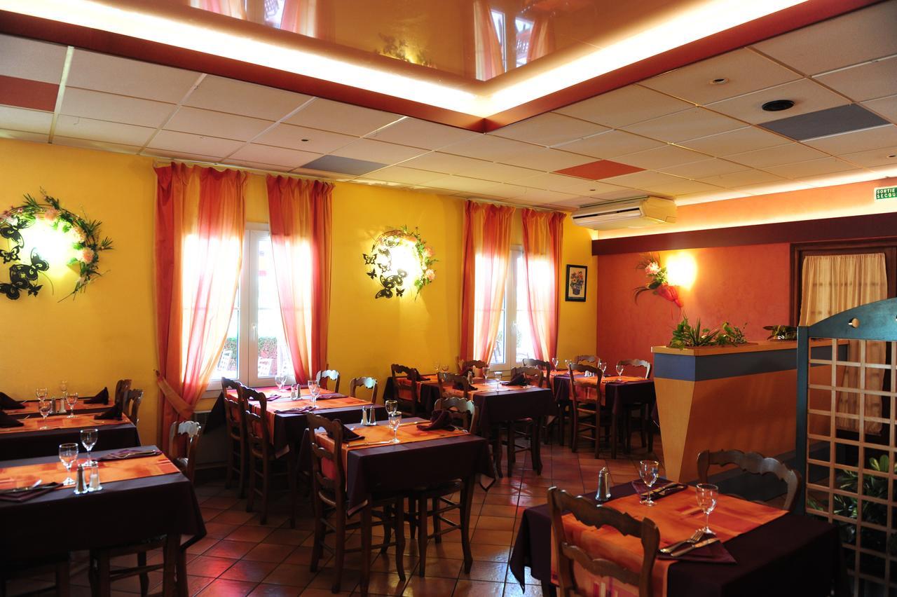 Logis Argonne Hotel Vouziers Exterior foto