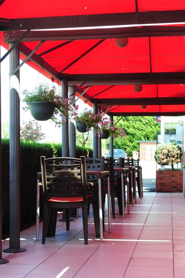 Logis Argonne Hotel Vouziers Exterior foto